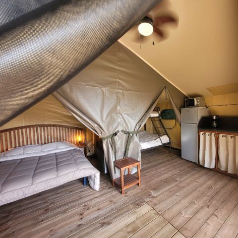 Canvas and wooden tent 5 persons - 4 person Ecolodge tent