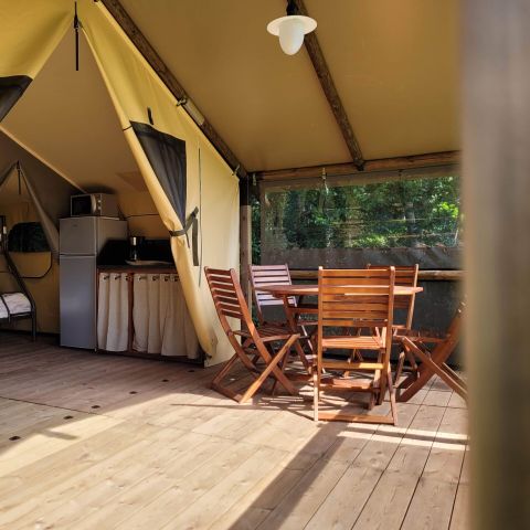 Canvas and wooden tent 5 persons - 4 person Ecolodge tent