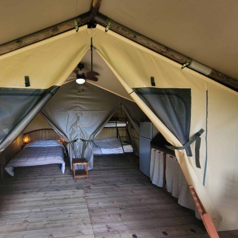 Canvas and wooden tent 5 persons - 4 person Ecolodge tent