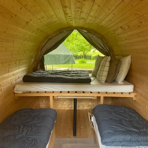 UNUSUAL ACCOMMODATION 4 people - Roulottes du Val de Saône ( 2 adults + 2 children)