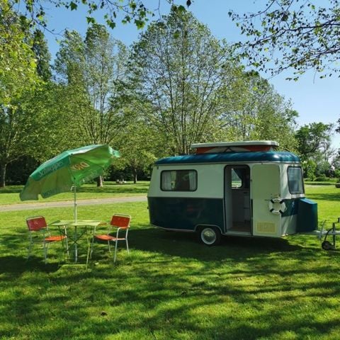 Wohnwagen 2 Personen - RETRO-WOHNWAGEN ERIBA