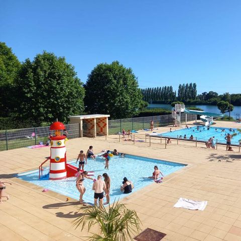 Allogi 3 persone - Cabina di legno con terrazza (2 adulti + 1 bambino)