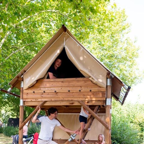 UNUSUAL ACCOMMODATION 2 people - Bivouac on stilts