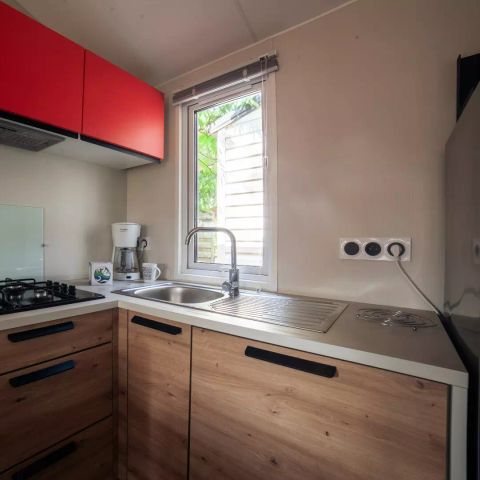 BUNGALOW 6 personnes - Eco 3 Pièces 4/6 Personnes + TV  (4 adultes et 2 enfants -18 ans),