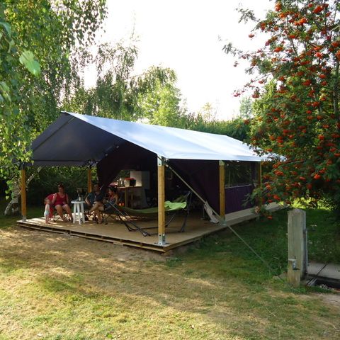 TIENDA DE LONA Y MADERA 5 personas - Albergue Eva Confort