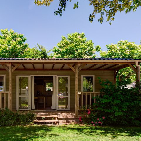 Chalet 7 Personen - CONFORT 48 m² (3 Zimmer), davon überdachte Terrasse 16m².