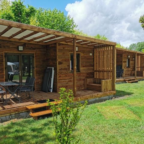 Chalet 4 persons - PREMIUM 39m² (2 bedrooms) including covered terrace + TV