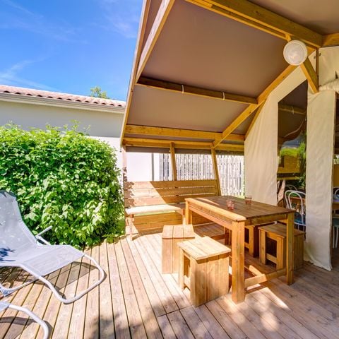 Safarizelt 4 Personen - Ecolodge Toile & Bois 30m² (2 Zimmer - 4 Personen) davon überdachte Terrasse 8m² - ohne Sanitäranlagen