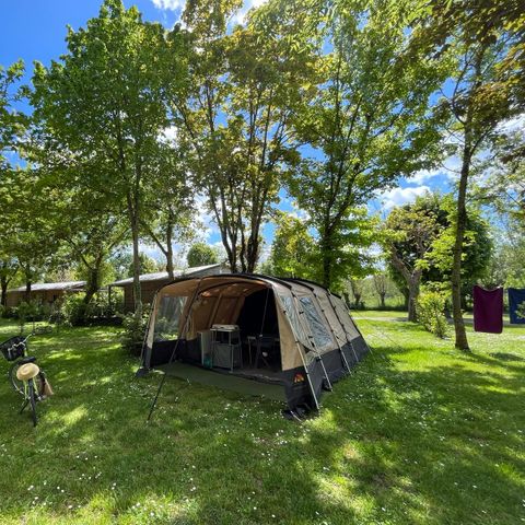 CANVAS AND WOOD TENT 5 people - Fully equipped tent package