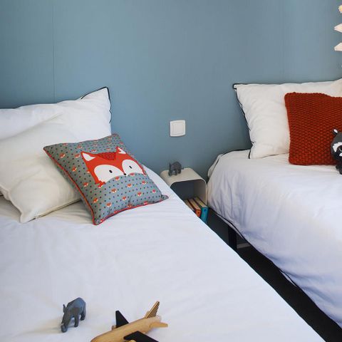 Stacaravan 4 personen - Stacaravan Confort 26m² 2 kamers + TV 4 pers