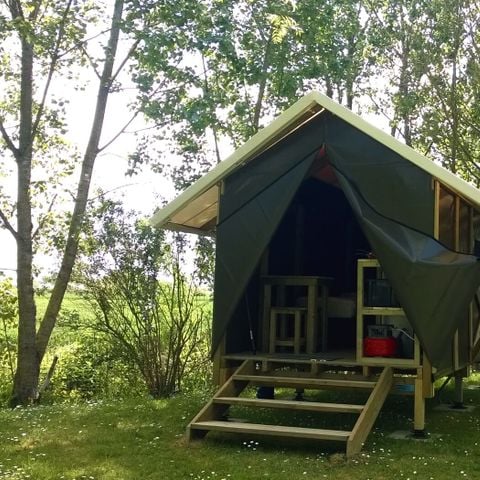 Tente en toile et en bois 2 personnes - Lodg'Yssée 1 chambre 7 m² 2 pers