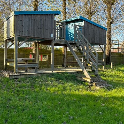 HÉBERGEMENT INSOLITE 4 personnes - Cabane Pilotis