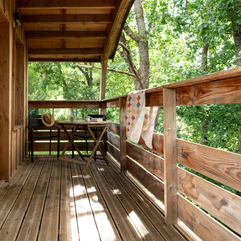 CHALET 2 persone - Cabina ecologica in legno con servizi igienici (può ospitare fino a 4 persone con un supplemento al campeggio)