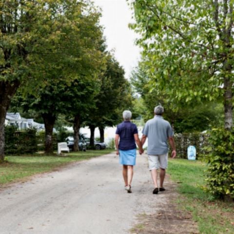 STAANPLAATS - Standplaats met elektriciteit