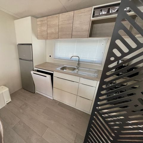 CASA MOBILE 6 persone - Casa mobile premium con 3 camere da letto e vasca idromassaggio.