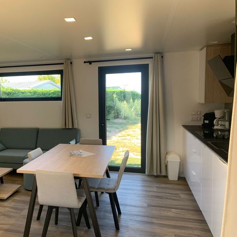 Stacaravan 6 personen - C- Stacaravan „Méditerranée CONFORT“ met airconditioning – 3 slaapkamers