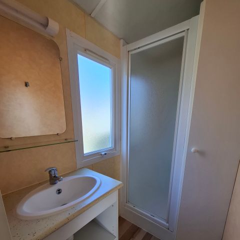 MOBILE HOME 4 people - C -2 ch. Comfort - SATURDAY