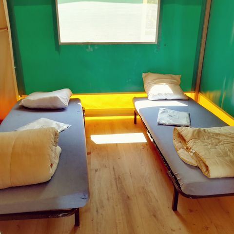 Tent 5 personen - Kiwitent zonder wastafel of toilet