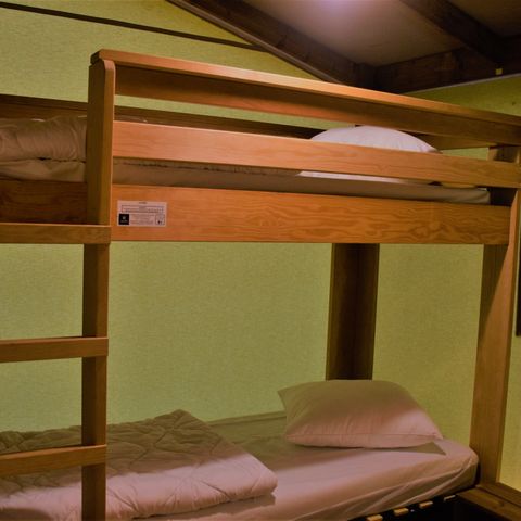 HÉBERGEMENT INSOLITE 4 personnes - ECOLODGE sans sanitaires