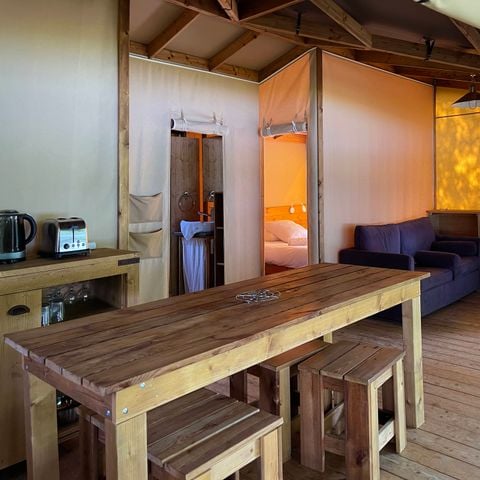 HÉBERGEMENT INSOLITE 4 personnes - ECOLODGE avec sanitaires