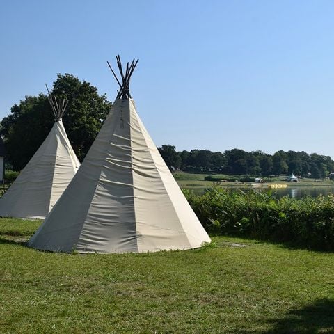 HÉBERGEMENT INSOLITE 4 personnes - Tipis 4 Pers.