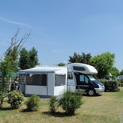 PIAZZOLA - Piazzola + 1 auto + elettricità 6A