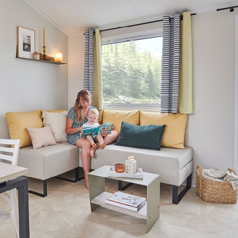 MOBILHOME 4 personas - Premium 33m2 (2 hab-4 pers) + terraza semicubierta + TV + BT + Ropa de cama incluida