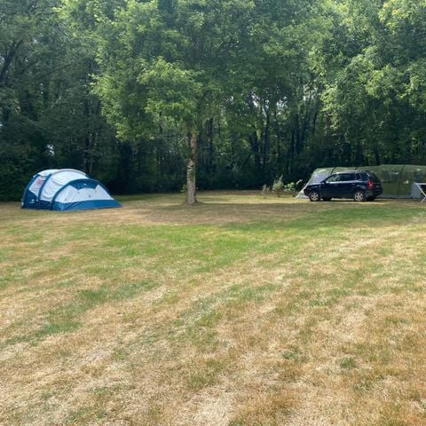 EMPLACEMENT - Forfait A : emplacement + voiture