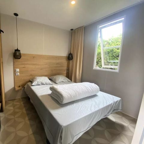 Stacaravan 6 personen - 4 Kamers 6 Personen + TV