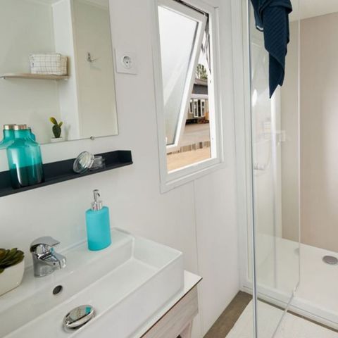 Stacaravan 8 personen - ‘Loisir’ voor - 3 slaapkamers - 30 m²