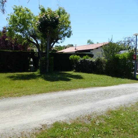 PLOT - Water, sewerage, 10A electricity + car