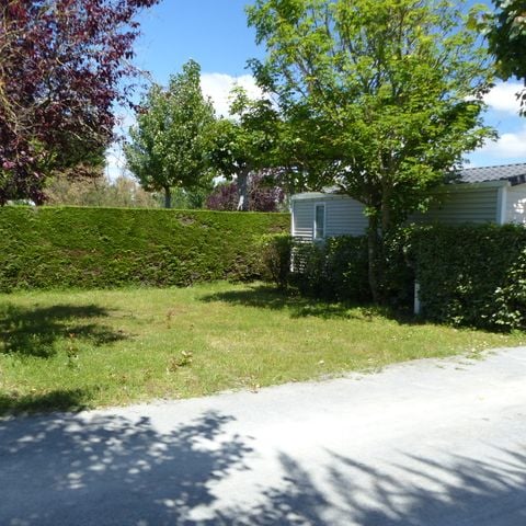 PLOT - Water, sewerage, 10A electricity + car