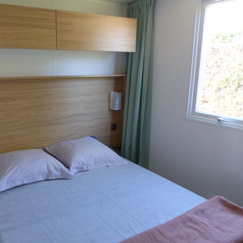 Mobilheim 6 Personen - Ophéa - 2 Schlafzimmer und halbüberdachte Terrasse