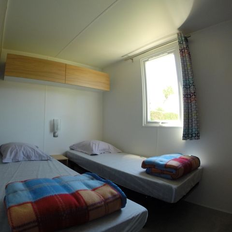 Stacaravan 6 personen - 2 slaapkamers + terras