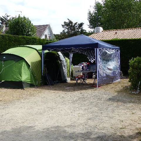Stellplatz - Pauschale Stellplatz 2 Personen, Wasser, Kanalisation, Strom