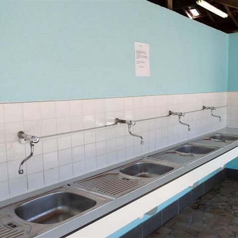 PIAZZOLA - Pacchetto escursionista o ciclista con tenda (con elettricità)