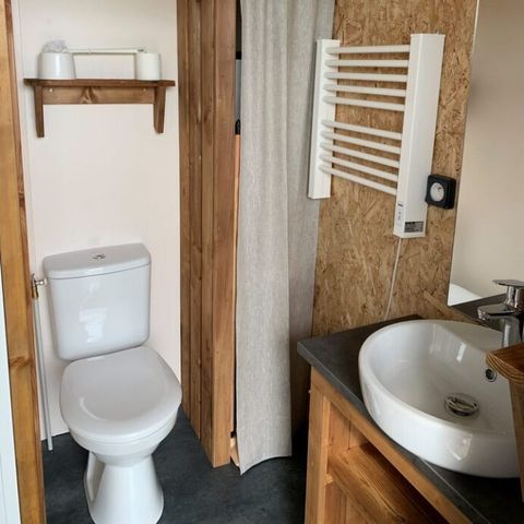 Kampeerplaats - Premium kampeerplaats met individueel sanitair en kichenette