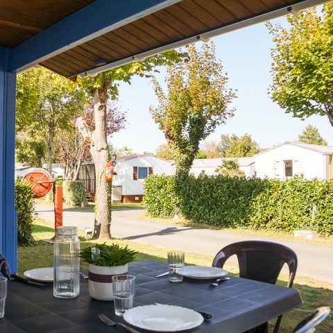 Chalet 4 personen - Chalet Azur mit 2 Schlafzimmern und integrierter Terrasse für 1–4 Personen