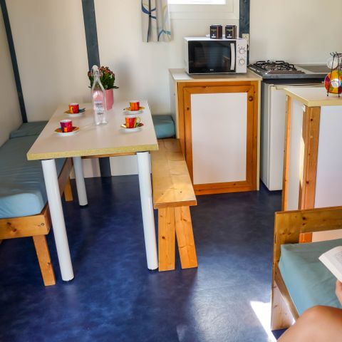 Chalet 4 persons - Azur Chalet: 2 bedrooms, integrated terrace, sleeps 1–4