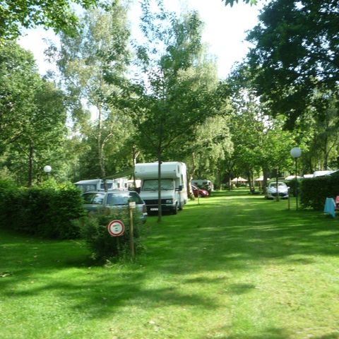EMPLACEMENT - Emplacement de camping