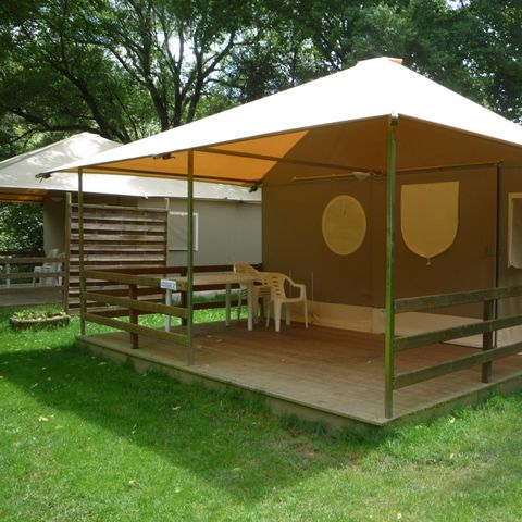 CANVAS BUNGALOW 5 people - Canada Premium tent (water, wc washbasin, no shower)
