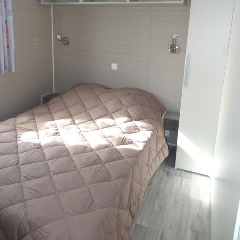 MOBILHOME 4 personnes - LOCATION MOBILHOME TI 26m² avec terrasse semi-couverte (2 chambres) 4 pers. CONFORT 4 pers