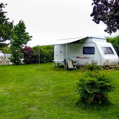 Kampeerplaats - Standplaats caravan of tent of camper 2/6 pers