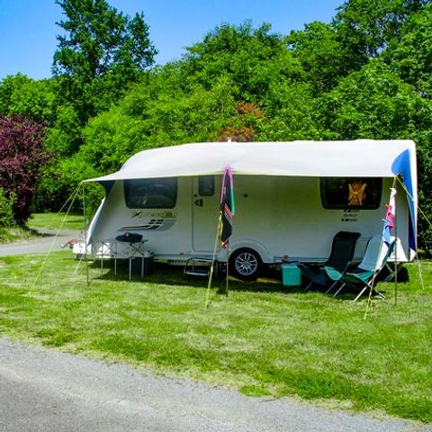 Kampeerplaats - Standplaats caravan of tent of camper 2/6 pers