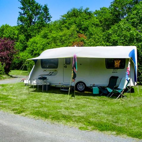 STAANPLAATS - Caravan/tent/kampeerauto