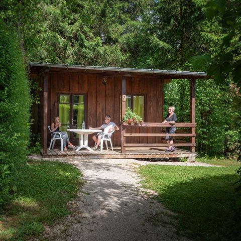 Chalet 4 personnes - Noisetier - 1 chambre - Personnes supplémentaires possible en supplément - Contacter le camping