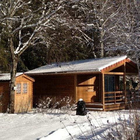 CHALET 4 personnes - Chalet Bouleau - 2 chambres - personnes supplémentaires possible en supplément, contacter le camping