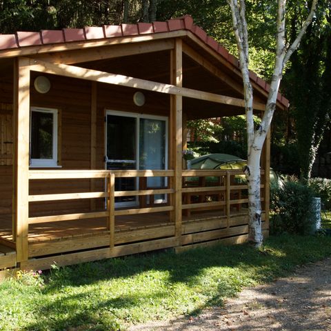 CHALET 4 personas - Chalet Bouleau - 2 habitaciones - personas suplementarias posibles con suplemento, contactar con el camping