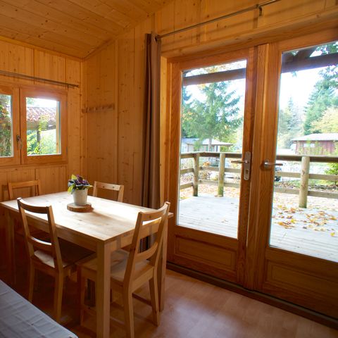 Chalet 4 personen - Chalet Epicéa - 2 slaapkamers - extra personen mogelijk tegen betaling, neem contact op met de camping