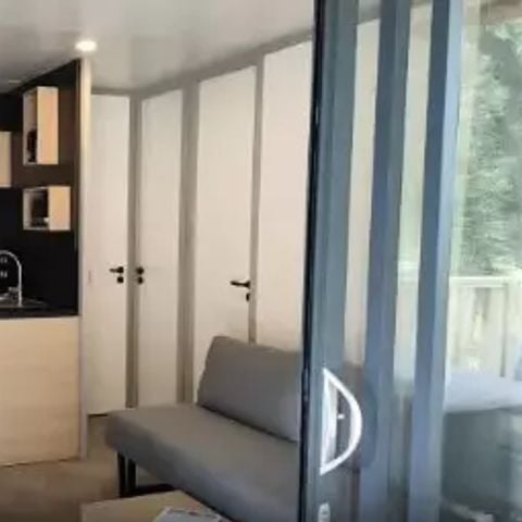 LODGE 6 Personen - 4-Zimmer-Komfort-Lodge 7 Personen (6 Erwachsene + 1 Baby)